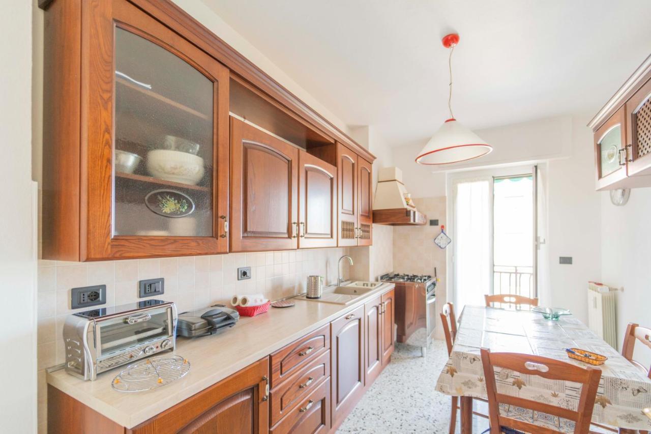 193 - Casa Via Della Chiusa - Centralissimo E Vicino Alla Baia Del Silenzio, Spiaggia E Mare 150M - Parcheggio Gratis Incluso E Aria Condizionata Sestri Levante Luaran gambar