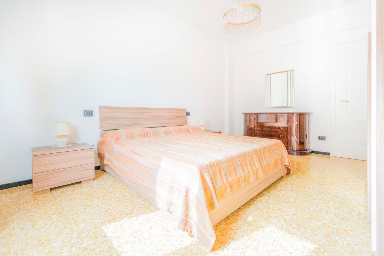193 - Casa Via Della Chiusa - Centralissimo E Vicino Alla Baia Del Silenzio, Spiaggia E Mare 150M - Parcheggio Gratis Incluso E Aria Condizionata Sestri Levante Luaran gambar